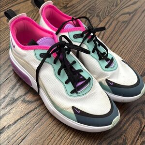 Nike Women's Multicolor Sneakers